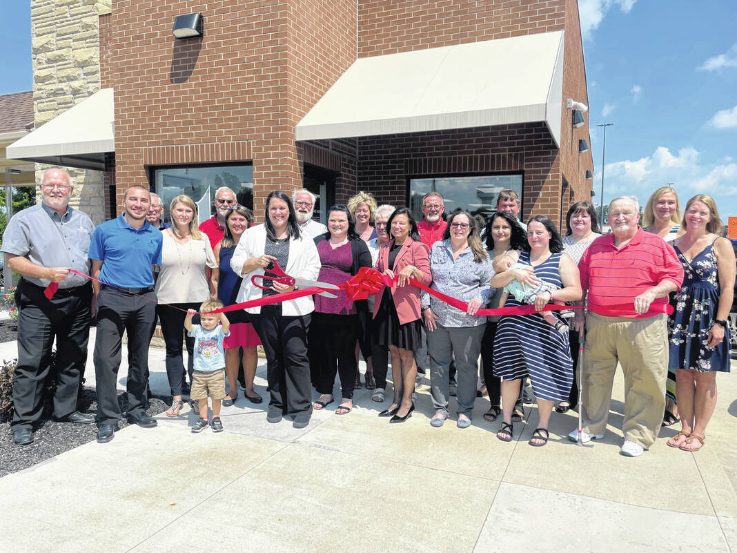 Bank office opens in Urbana - Urbana Daily Citizen