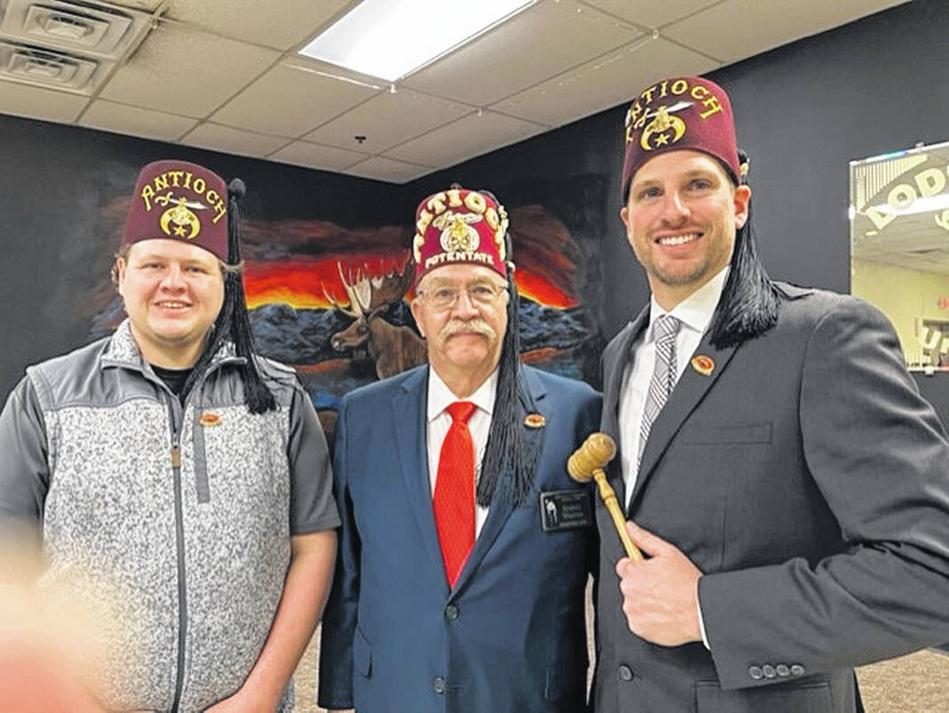 Shriners install officers - Urbana Daily Citizen